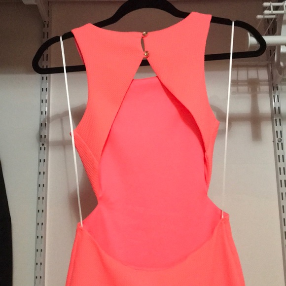 Neon pink dress - Picture 3 of 5
